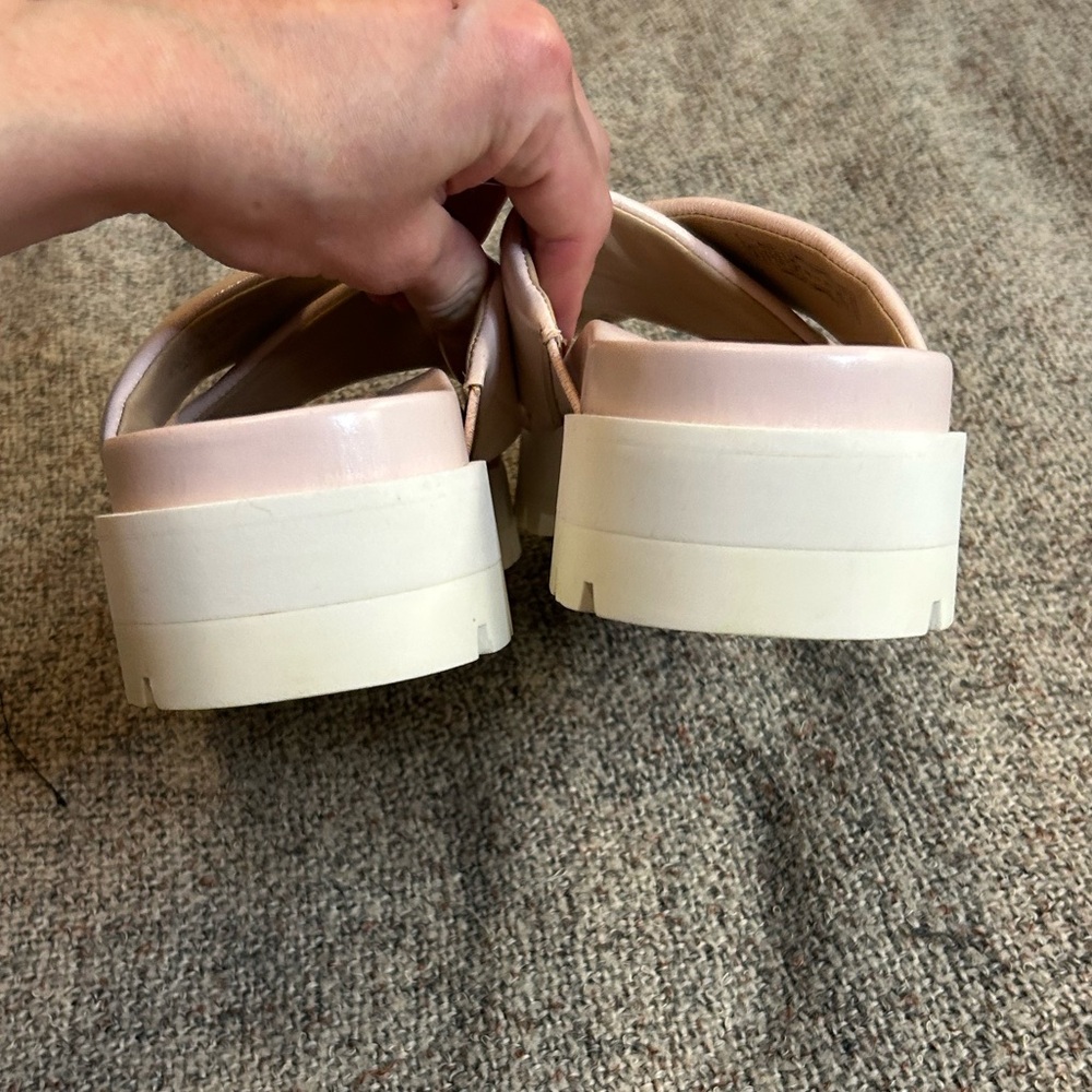 Vionic Platform Vesta Leather Sandal in Baby Pink - Picture 3 of 5